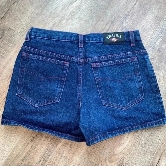Trust Me Jean Shorts Size 9 - Picture 8 of 11